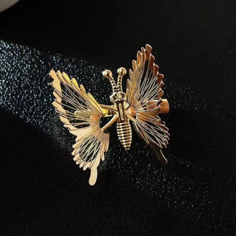 Am1218 Animated Butterfly Hair Clip – Wing-Moving Design For Playful Style 1