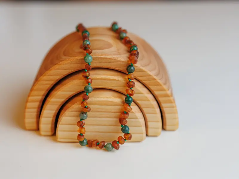 Amber Jewelry Piece In Cognac And Jade – Adult Style 1