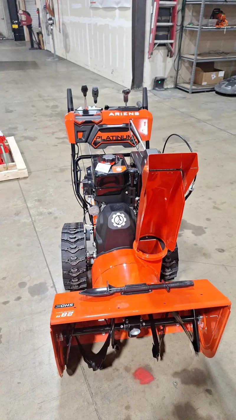 Ariens Platinum Rapidtrak 28 Sho 28-Inch Two-Stage Snow Blower With 369Cc Engine — Scratch & Dent (Full Warranty) 1