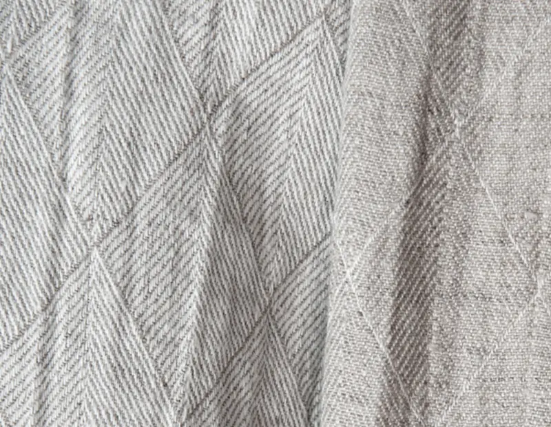 Double-Sided Jacquard Linen In Diamond Pattern: Lingrø/Natural 1