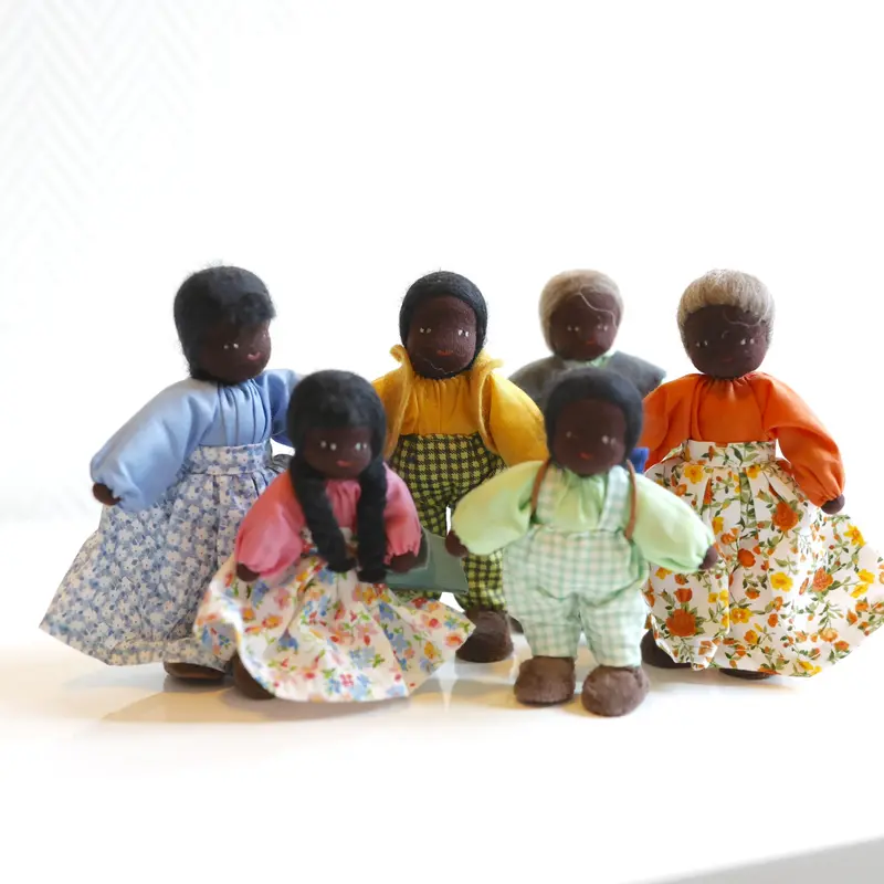 Large Multicultural Dollhouse Family – Dark Skin Tone 1